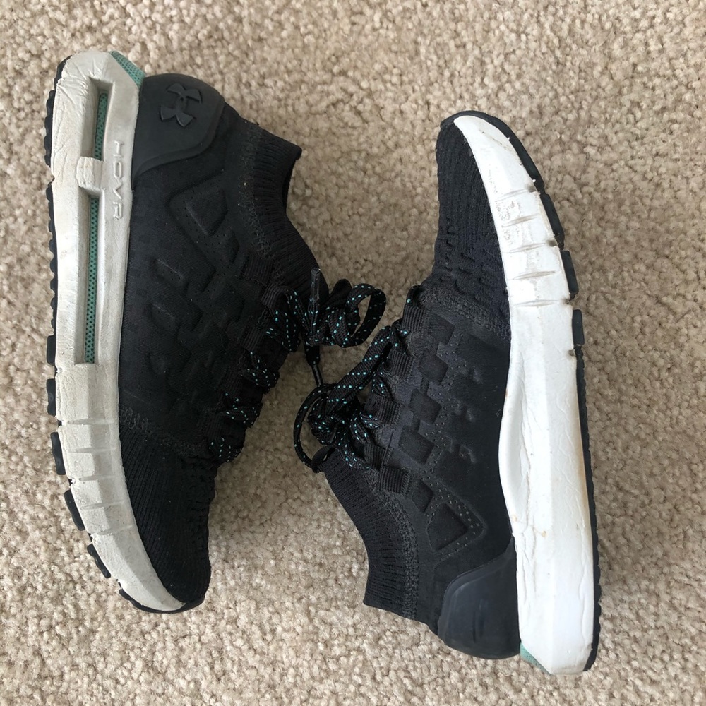 Women’s Under Armour HOVR Phantom Sneakers